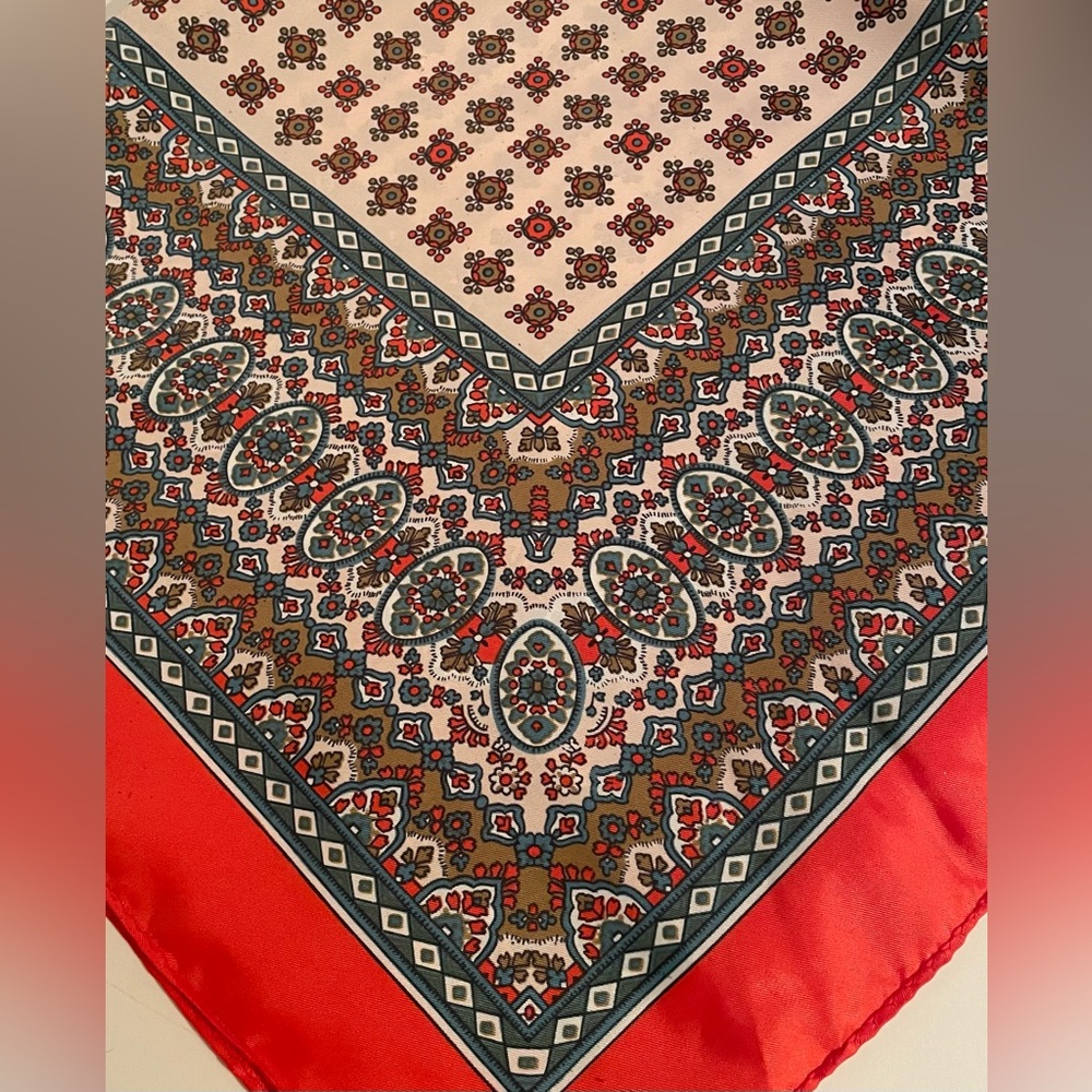 Vintage 1970’s Red and Green Patterned Scarf